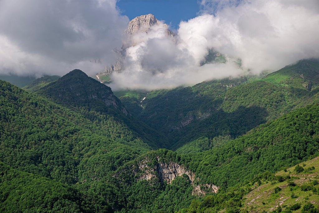 Mount Khustup (3,206 m)