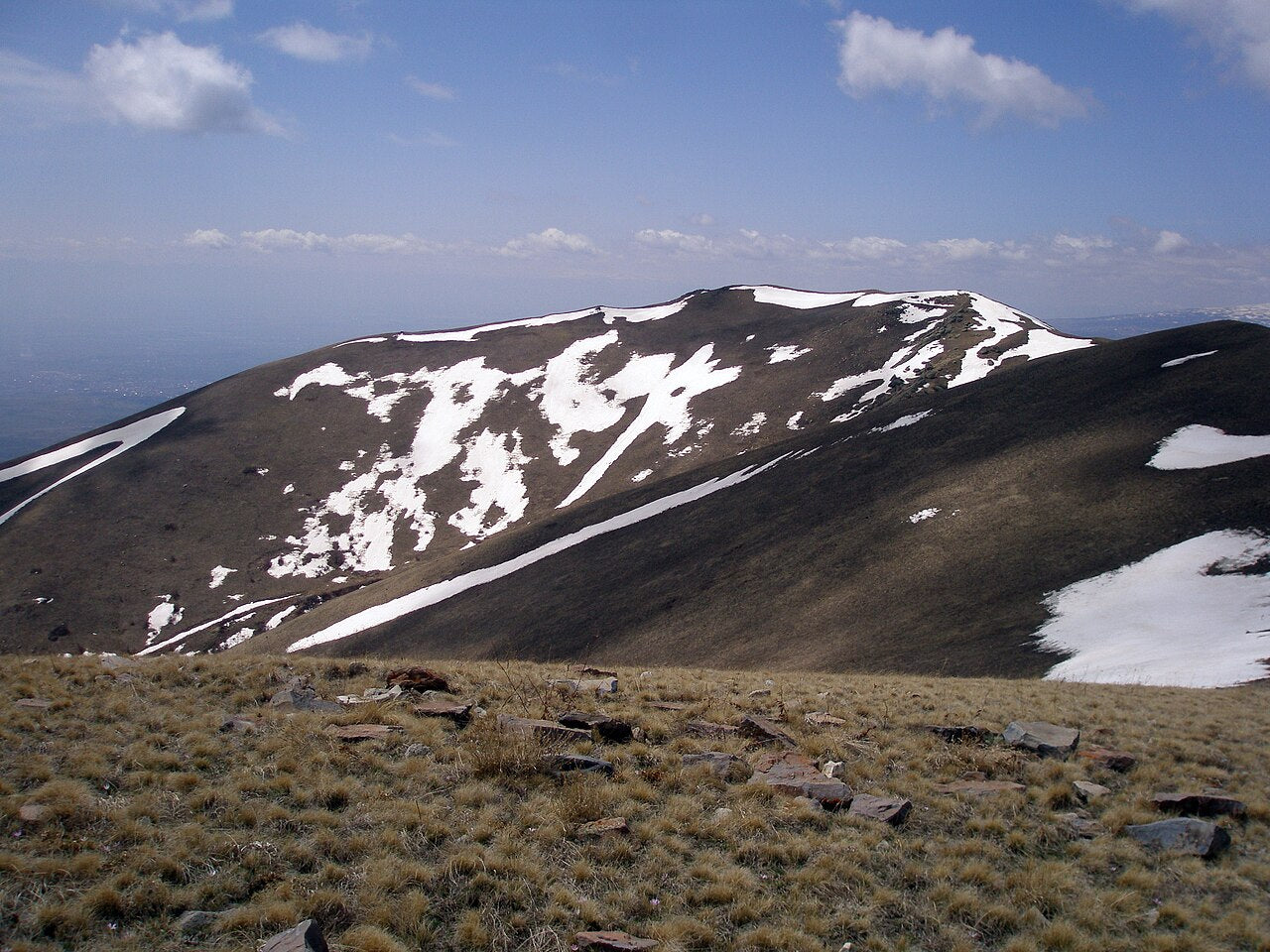 Ara Ler (Mount Ara, 2,614 m)