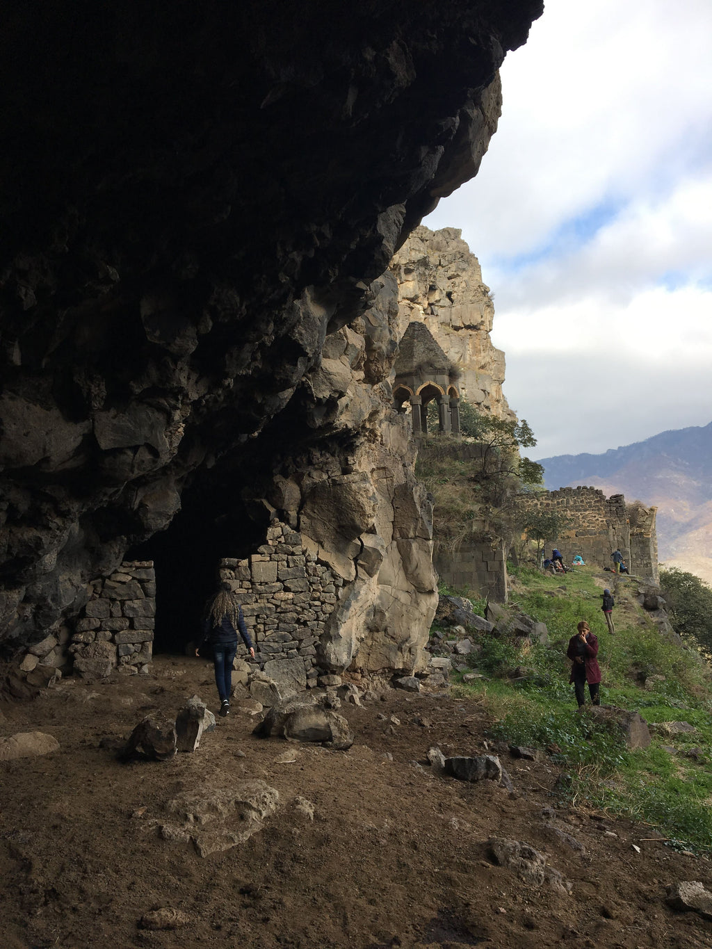 From Odzun to Horomayr and Qobayr Monasteries