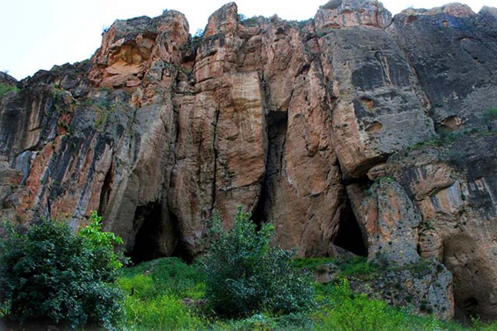 Yerevan - Khor Virap – Noravank – Bird Caves – Yerevan