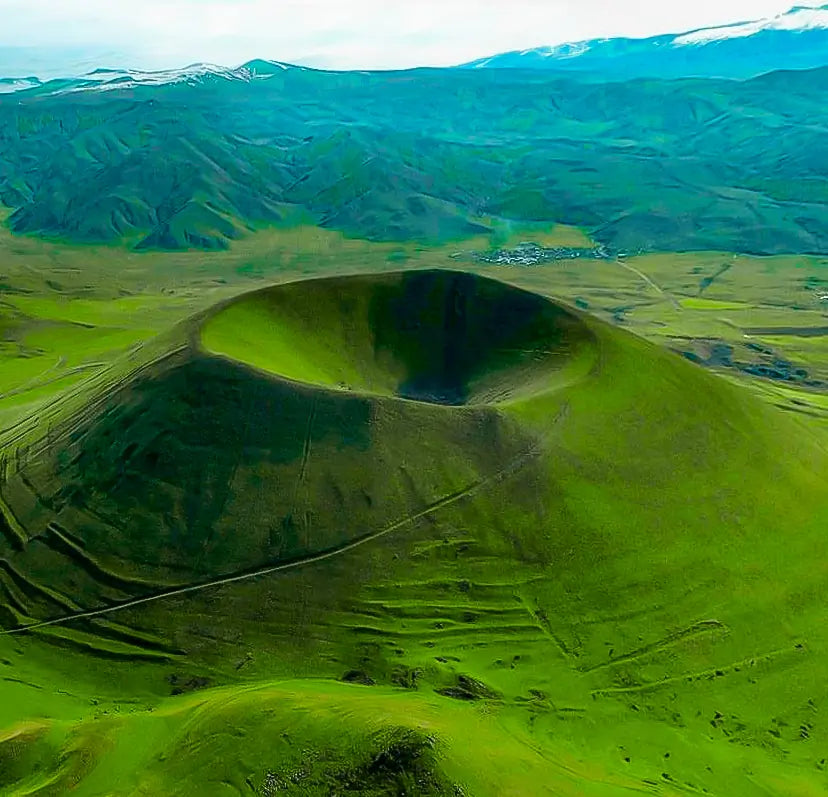 Vayots Sar (2,581 m)